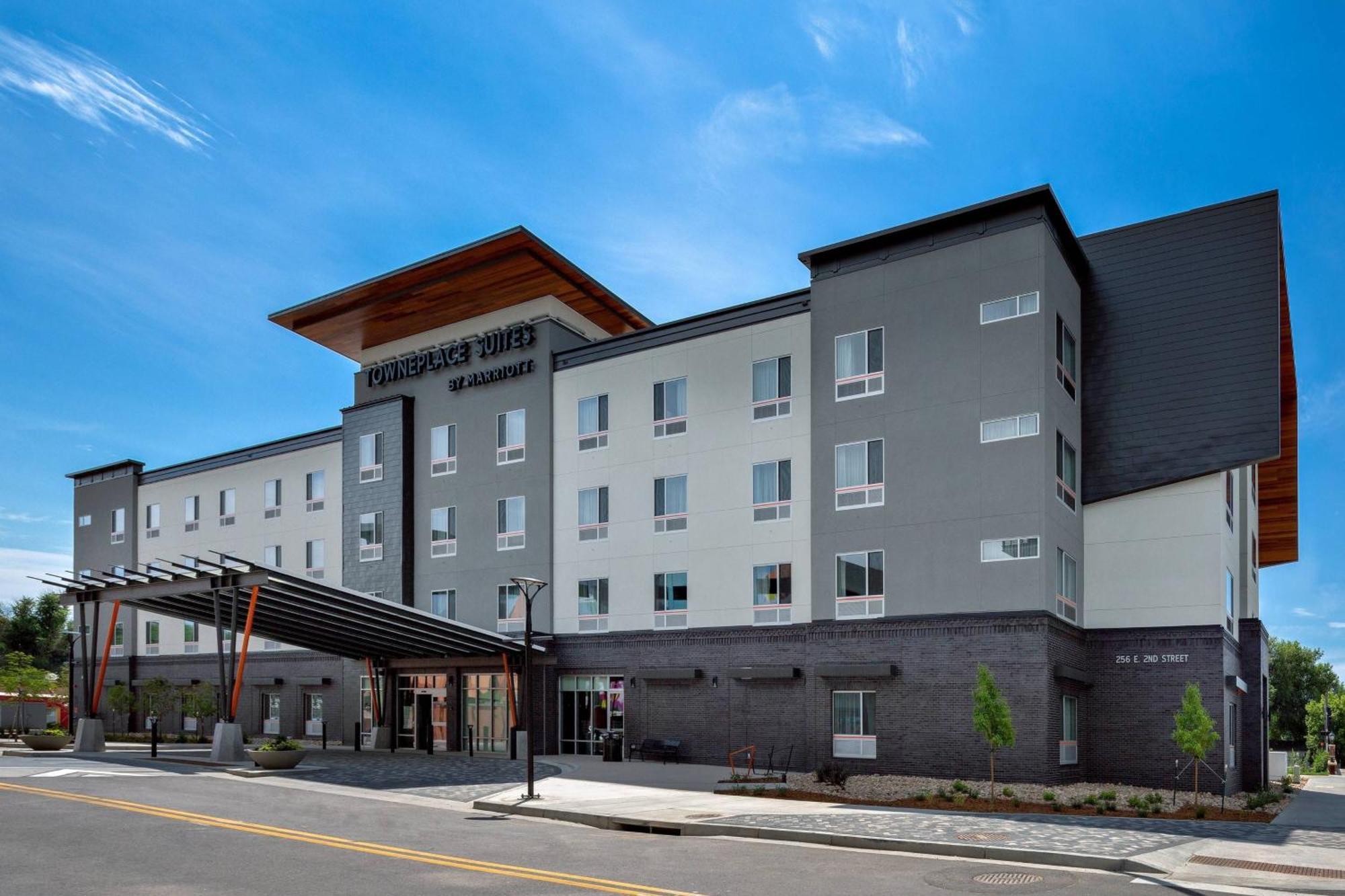 Hotel Towneplace By Marriott Collins